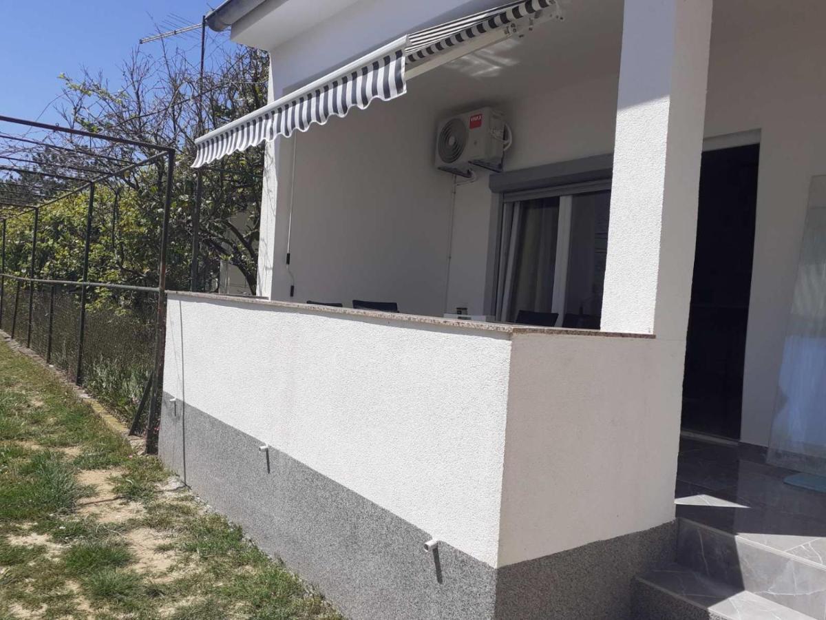 Pavel, Studio Apartman Privlaka  Exterior photo